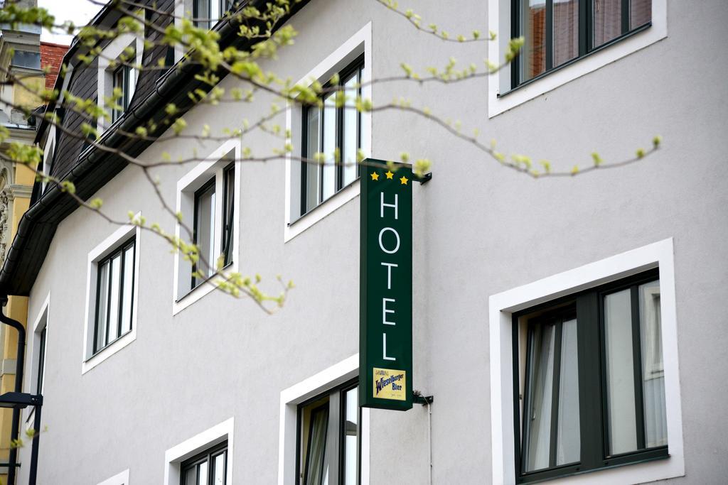 Hotel-Gasthof Graf Sankt Poelten Exterior photo